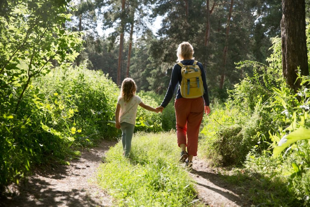 Union County: mom and child on Mississippi hiking trail